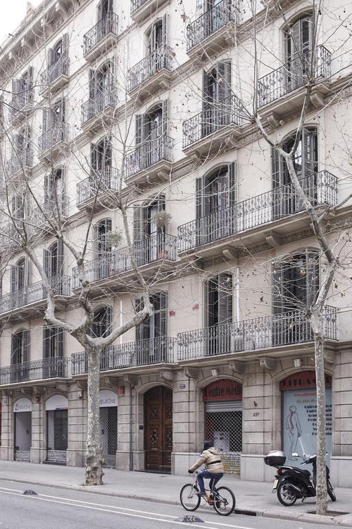 Close To Passeig De Gracia Barcelona Eksteriør billede